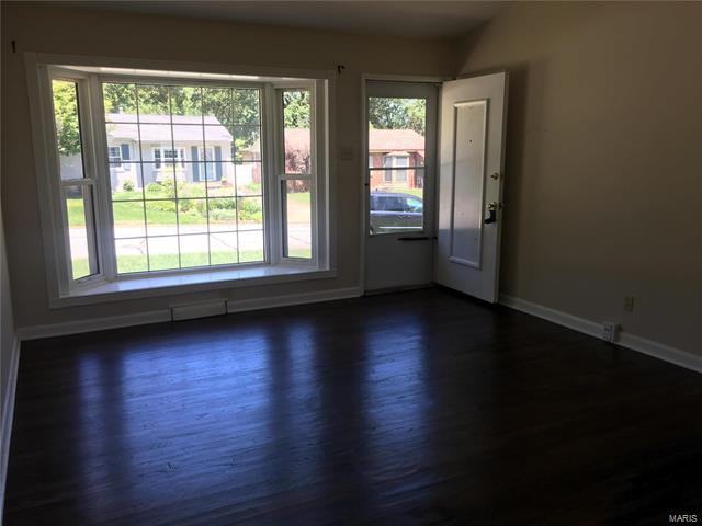 612 Sessions Avenue - Photo 3 of 14