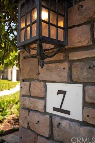 7 Ironwood Drive - Photo 3 of 25