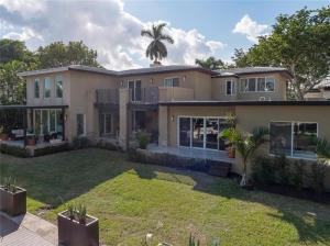 510 Coral Way - Photo 2 of 28