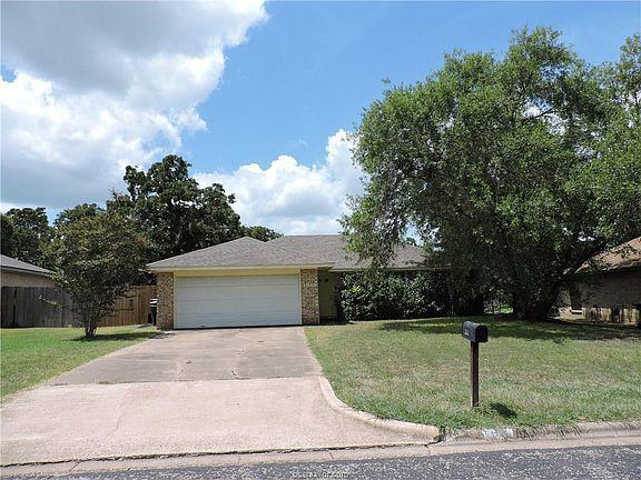 3010 Normand Dr - Photo 2 of 11