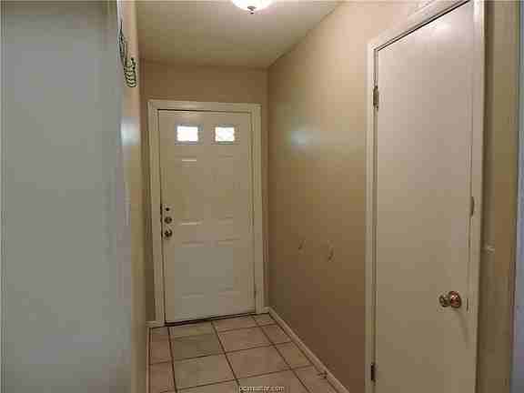 3010 Normand Dr - Photo 3 of 11