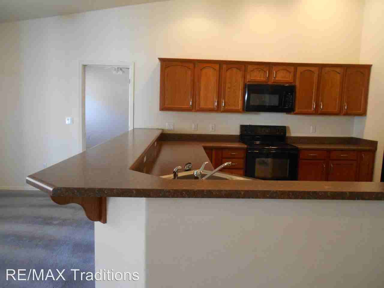 1027 E. Monroe - Photo 3 of 24