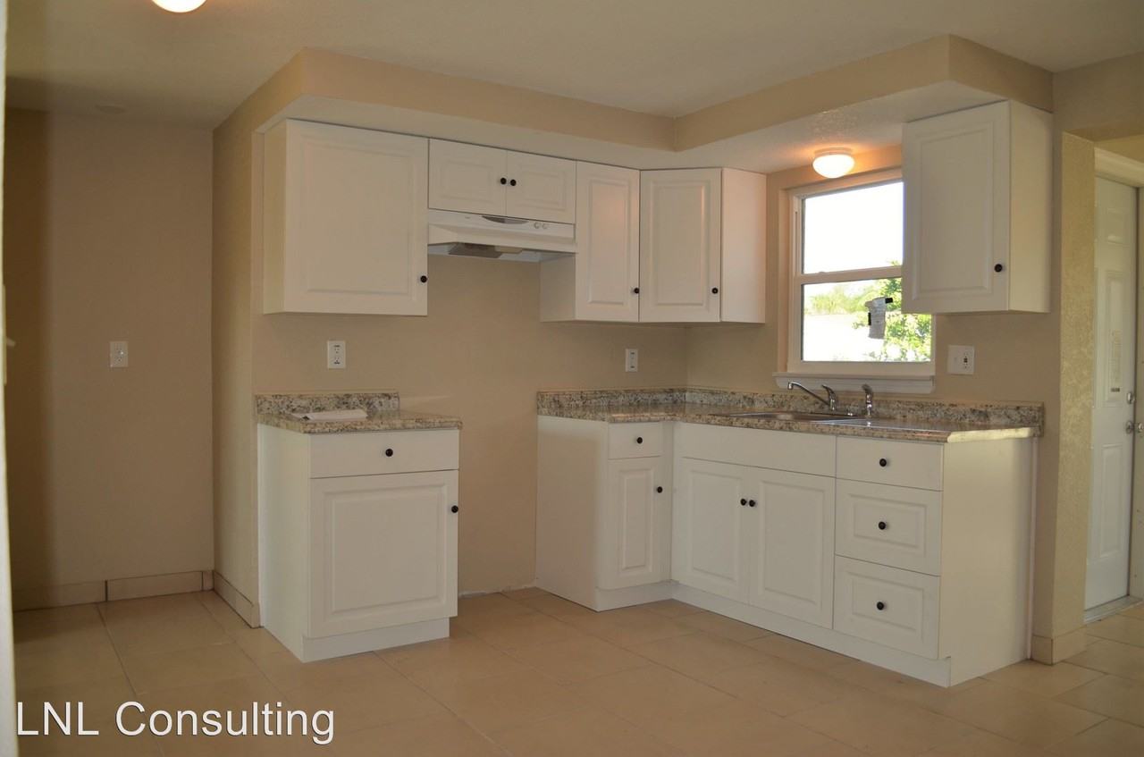 5549 Mirada Drive - Photo 3 of 23