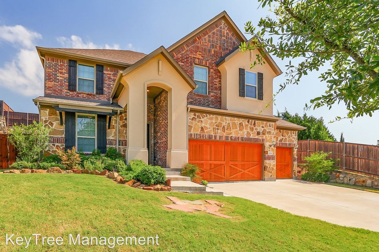 4008 Oxbow Drive - Photo 2 of 38