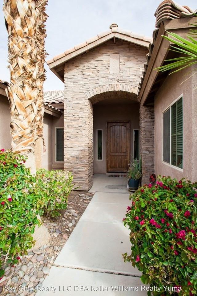 4592 W. 26th Pl. - Photo 2 of 25