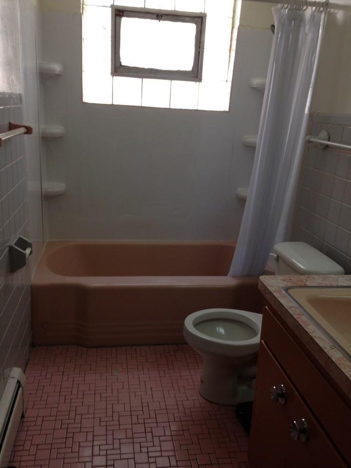 2417 W Bryn Mawr Ave - Photo 3 of 10
