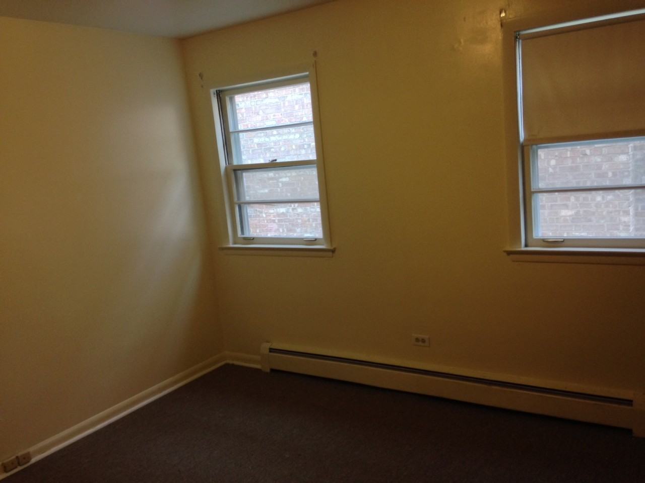 2417 W Bryn Mawr Ave - Photo 2 of 10