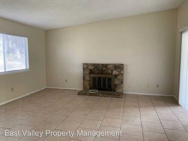 1424 Frances St - Photo 3 of 15