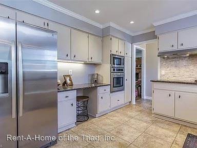 800 Pebble Drive - Photo 2 of 21