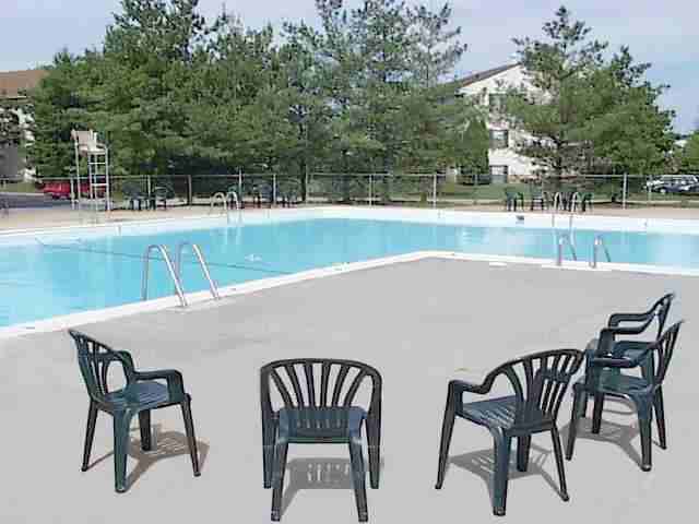 Harbor Club Apartments - Photo 3 of 12