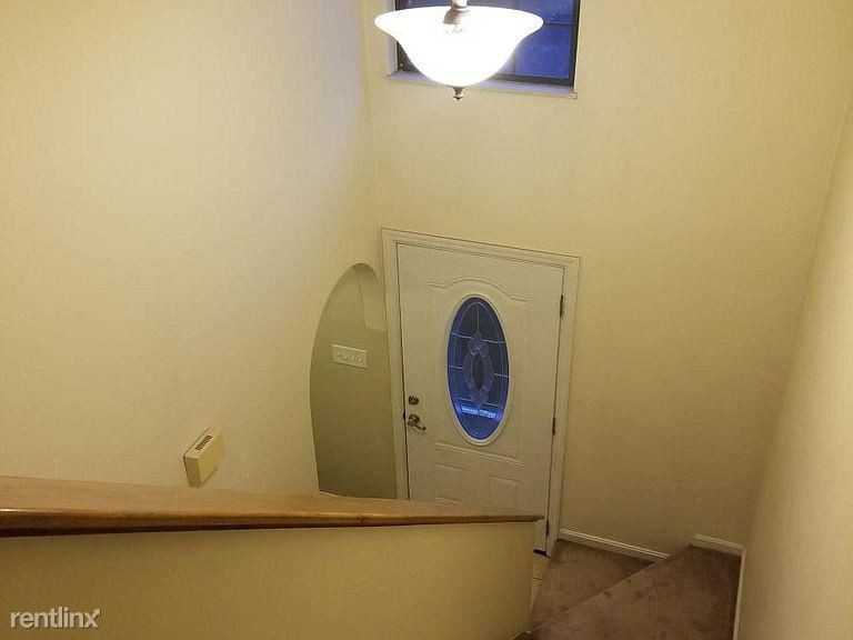 1702 Timber Trail - Photo 2 of 16