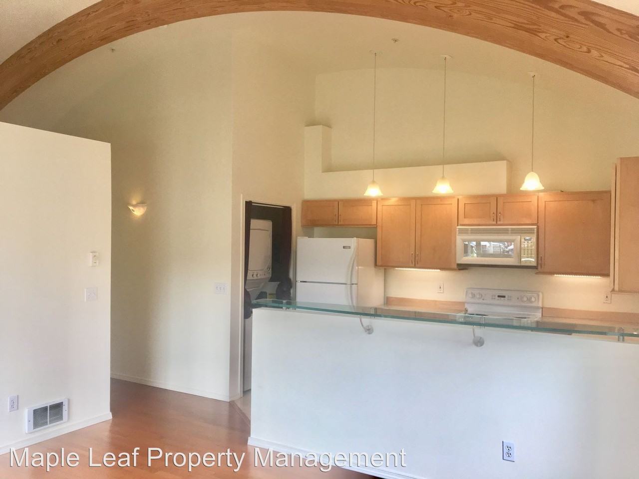 654 5th Ave S #406 - Photo 3 of 19