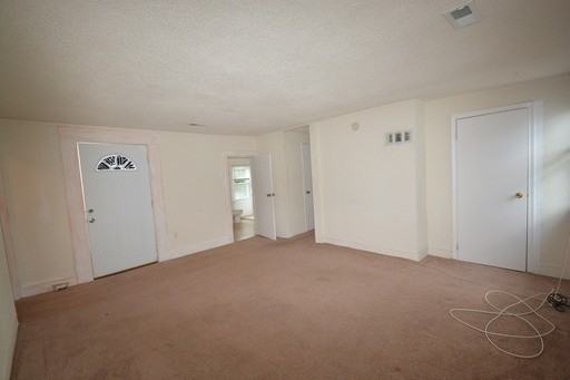 103 W Mt Vernon St - Photo 2 of 9