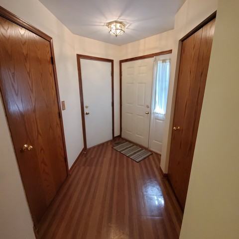 1138 Harbor - Photo 2 of 13