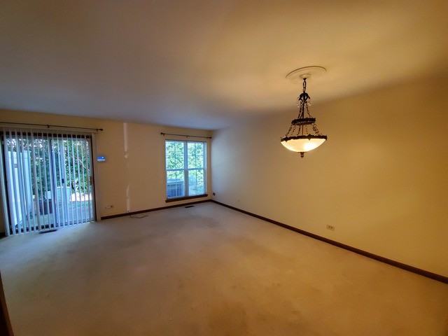 1138 Harbor - Photo 3 of 13