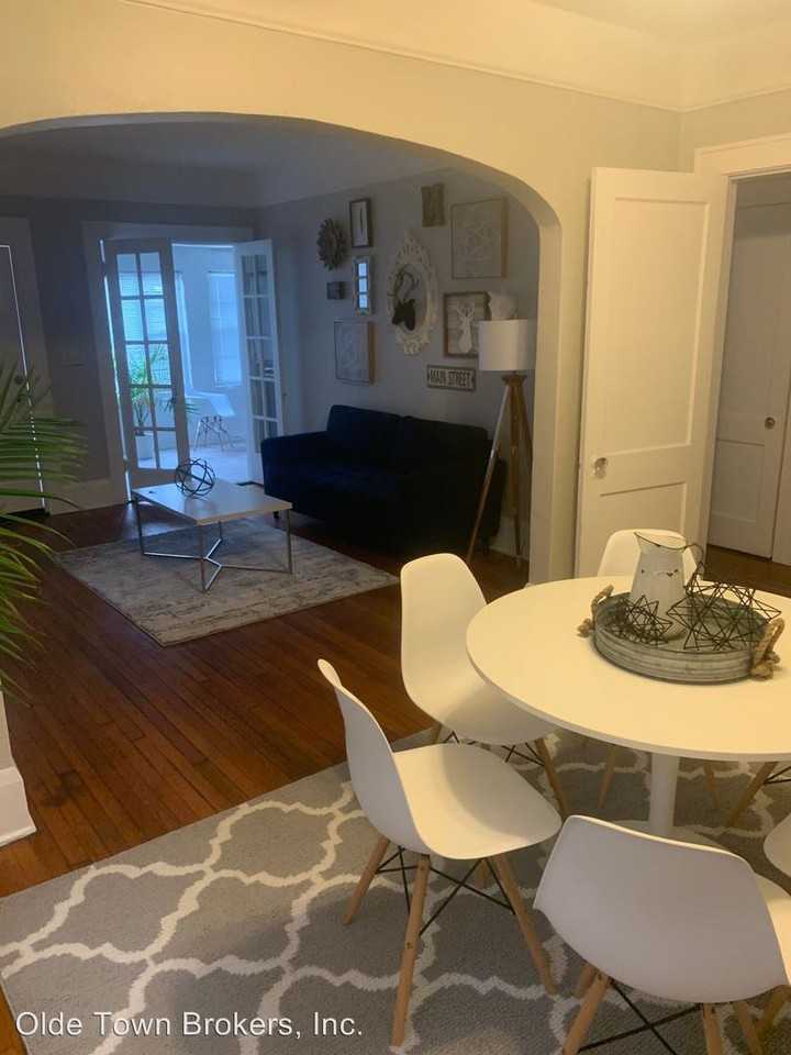 711 Arlington Street - Photo 3 of 9