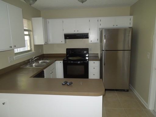 2174 Cypress Landing Dr - Photo 2 of 10