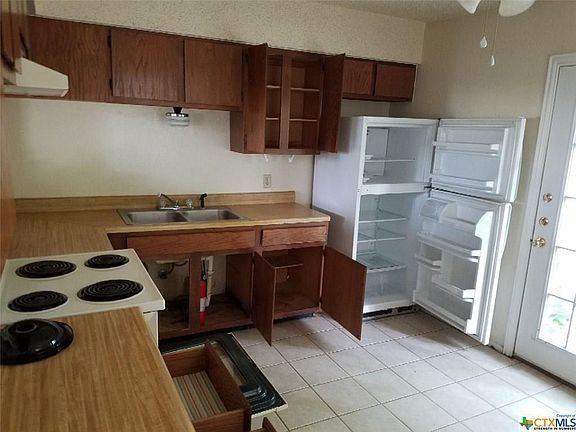 807 Sturgeon St - Photo 2 of 6