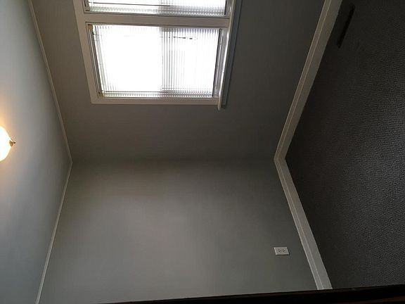 424 Bellevue Dr - Photo 3 of 3
