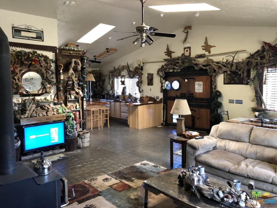 12740 Rushmore Ave - Photo 2 of 28