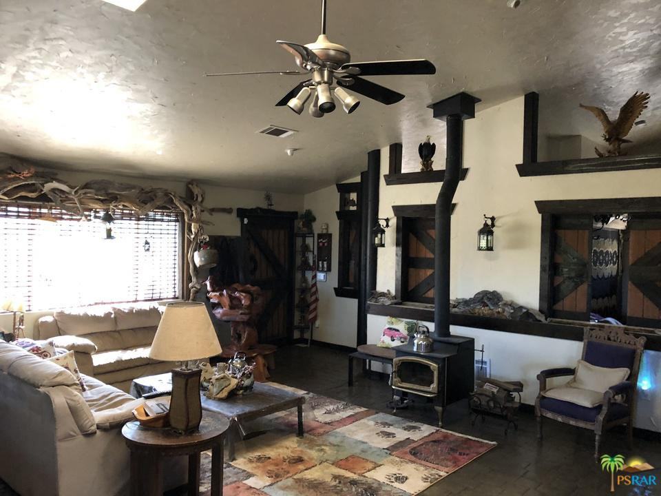 12740 Rushmore Ave - Photo 3 of 28