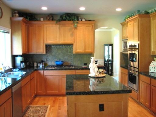 11614 1st Ave NE - Photo 3 of 14