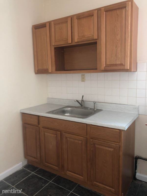 489 S 16th St 2 - Photo 2 of 13