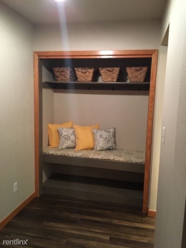 1032 Sailors Reef - Photo 2 of 10