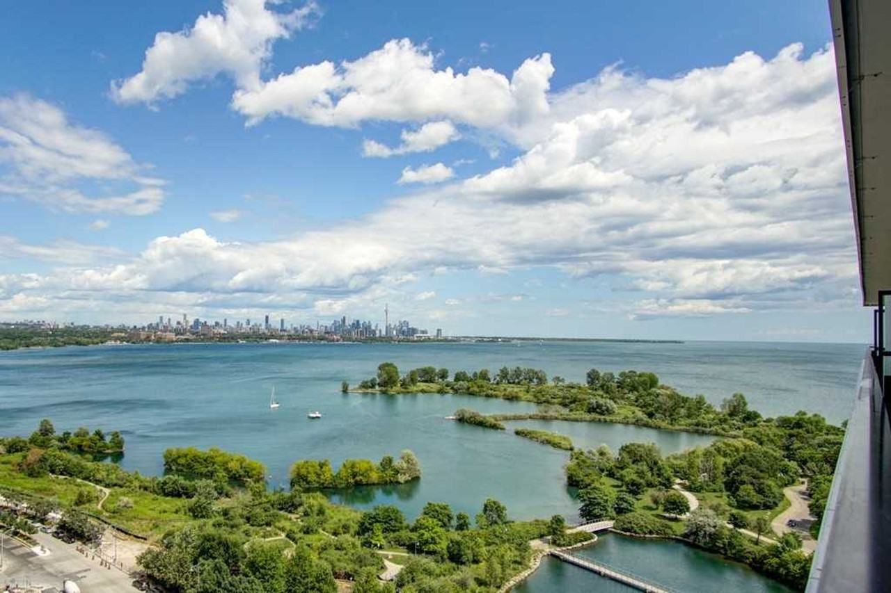 20 Shore Breeze Drive #17