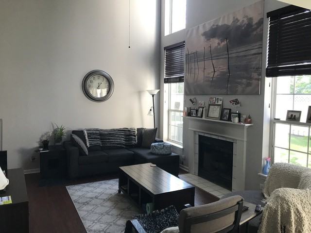 140 Huntington - Photo 2 of 14