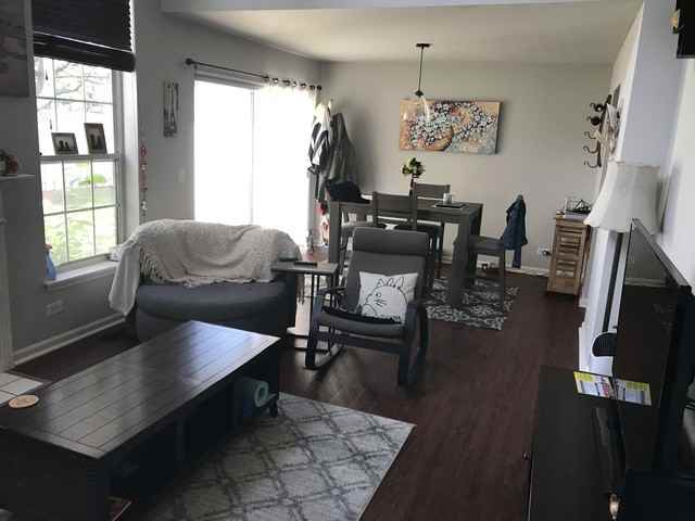 140 Huntington - Photo 3 of 14