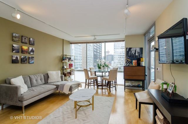 8 W Randolph St #2407 - Photo 2 of 11