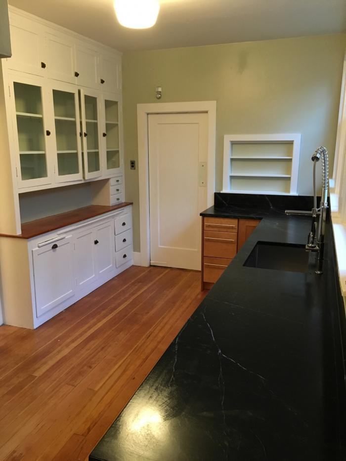 319 Carl Street - Photo 3 of 5