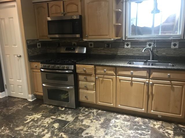 529 Julie - Photo 3 of 19