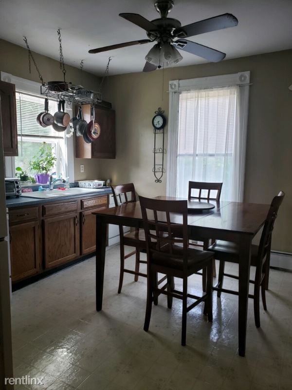 154 Pearl St. 2 - Photo 2 of 12