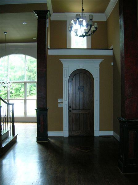 4526 Crown Point Ln - Photo 3 of 9