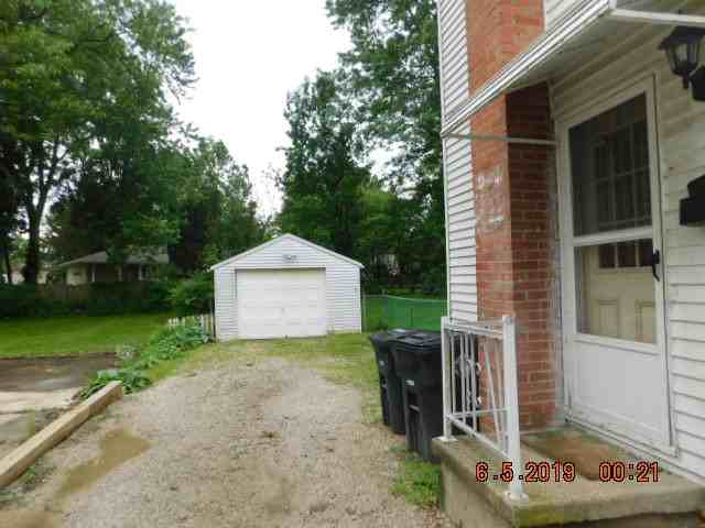 1774 Wiltshire Rd - Photo 2 of 14