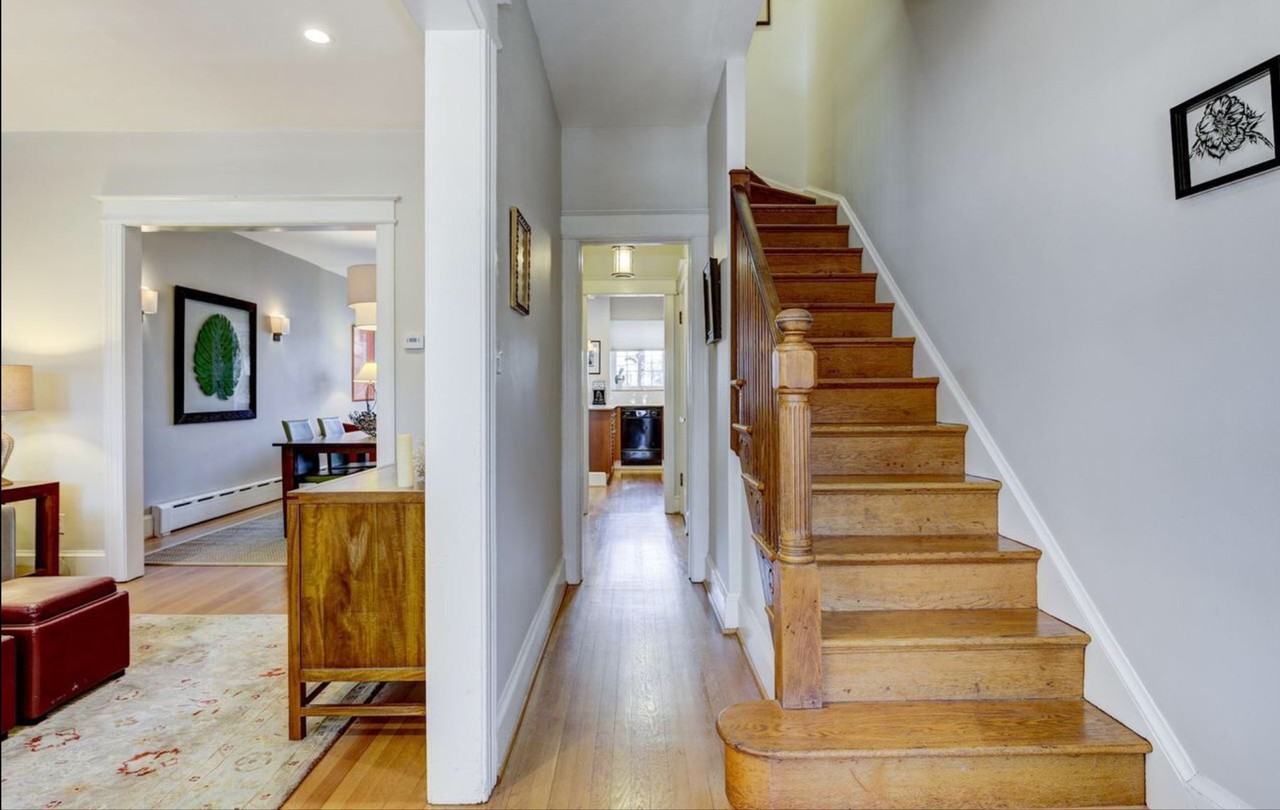 2433 39th Pl Nw - Photo 2 of 16
