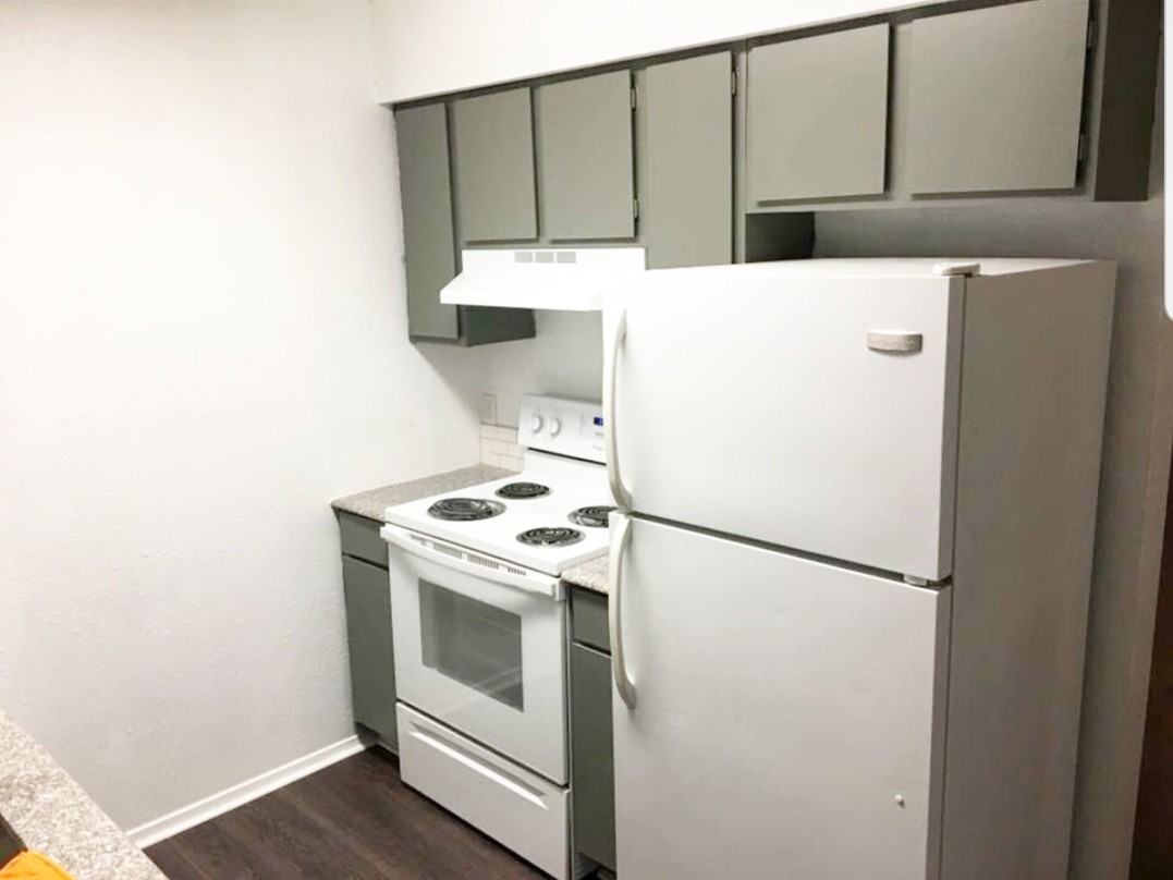 3427 Murphey Dr - Photo 3 of 8