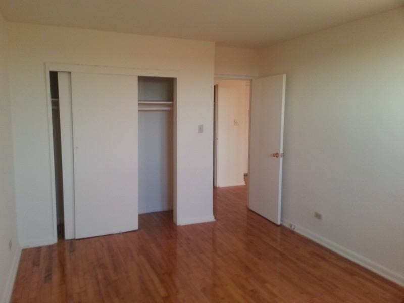 11937 119-37 Metropolitan Avenue - Photo 2 of 5