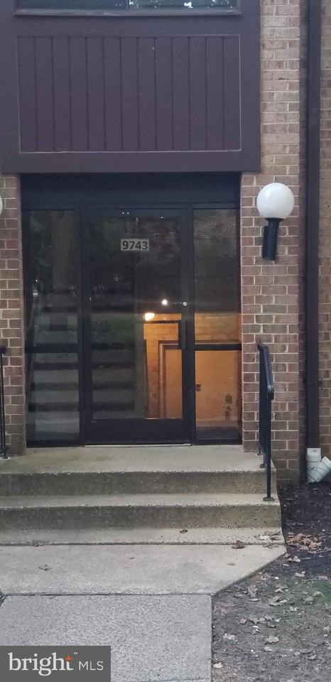 9743 Kings Crown Court 202 - Photo 2 of 14