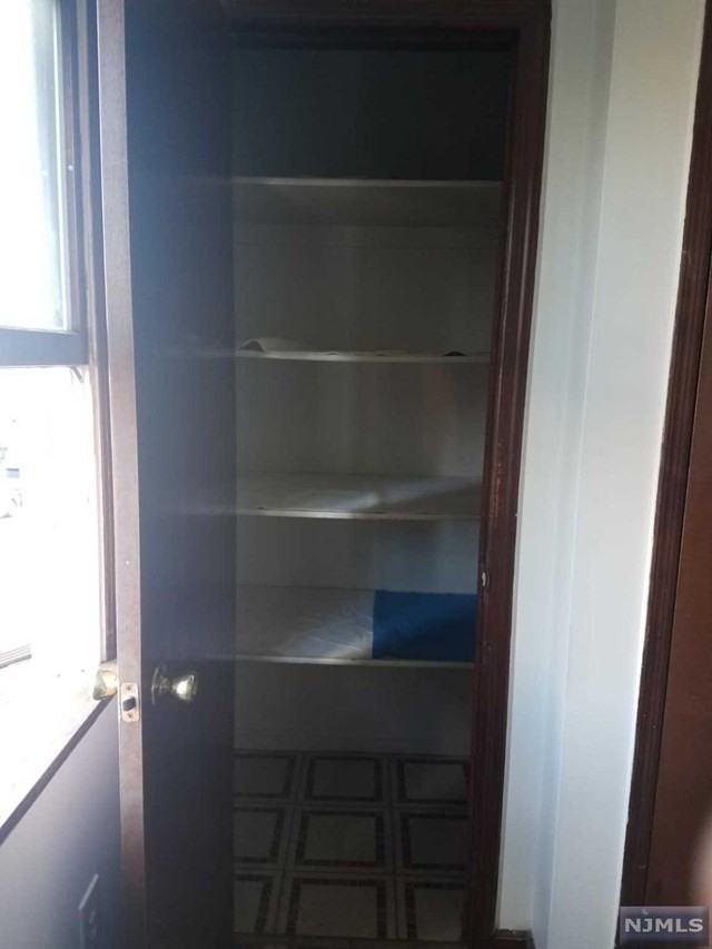 775 Kingsland Avenue - Photo 3 of 8