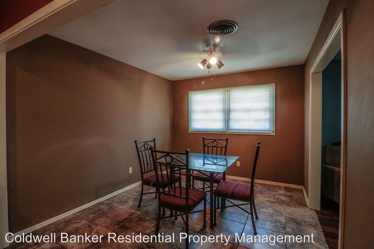 4213 46th St. - Photo 3 of 12