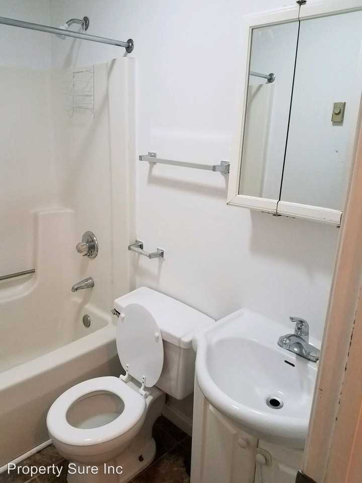 628 Riley Blvd - Photo 2 of 6