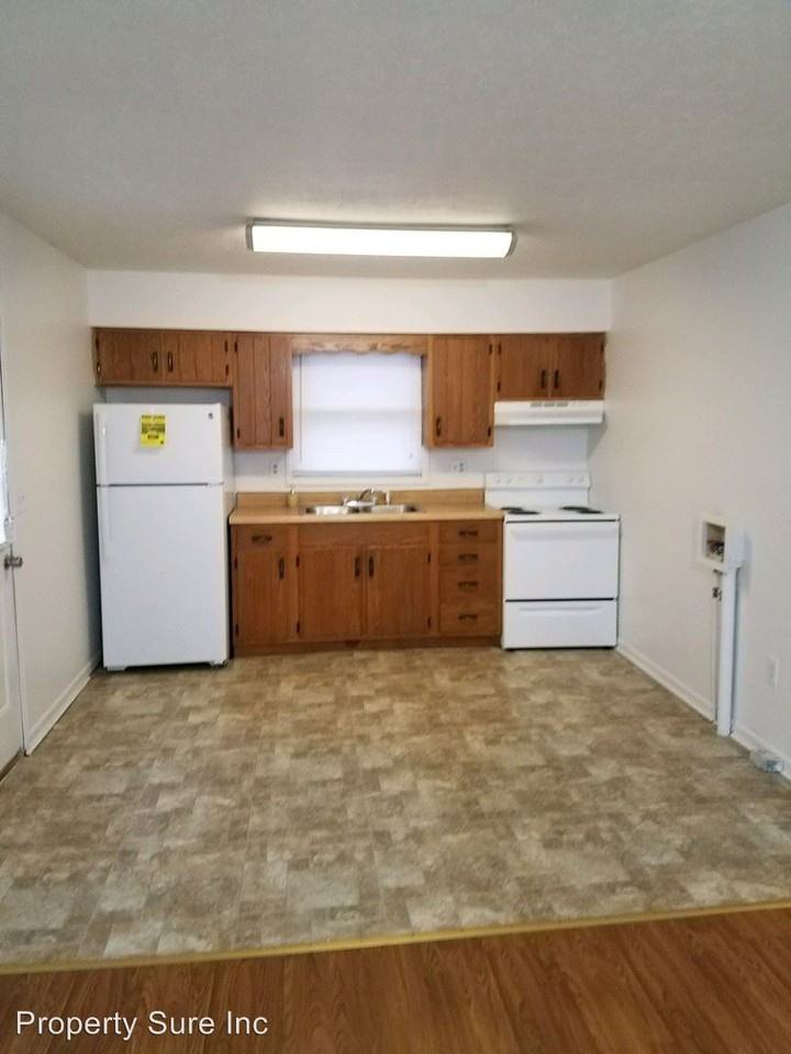 628 Riley Blvd - Photo 3 of 6