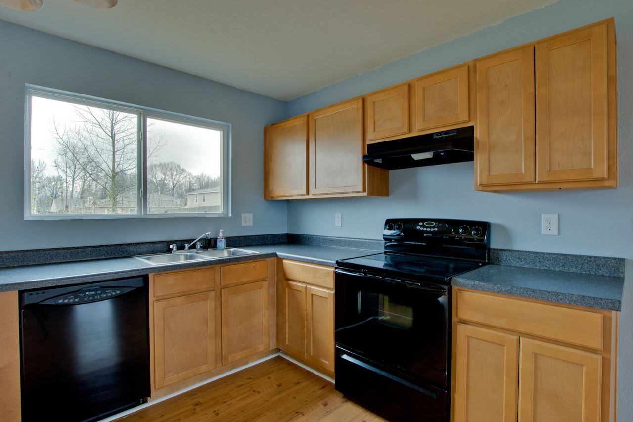 111 Kenneth Blvd. - Photo 2 of 14