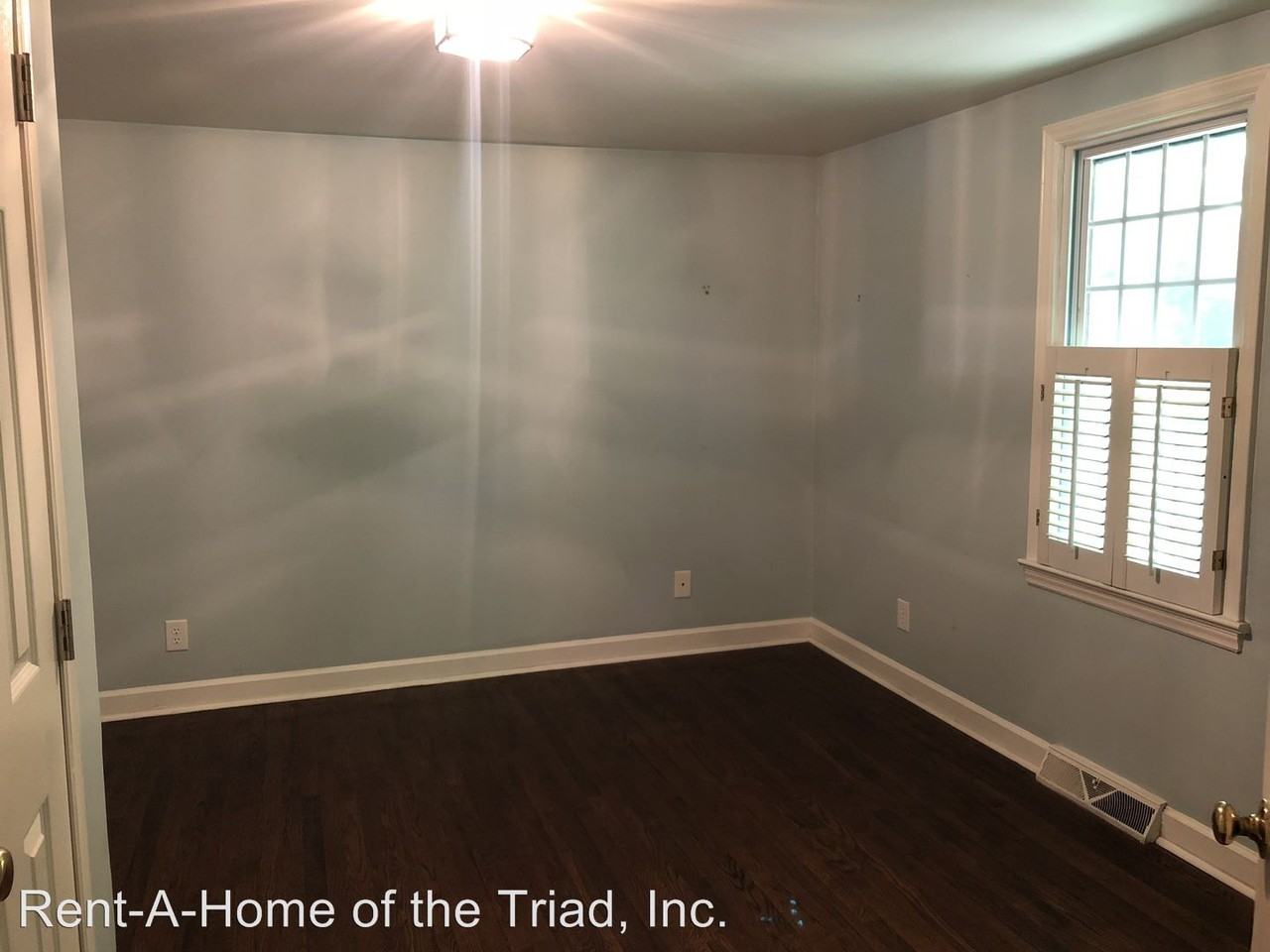 512 Leawood Drive - Photo 3 of 14