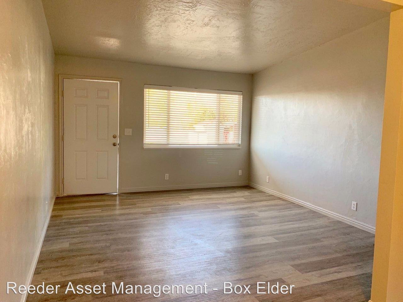 153 South 200 West - Photo 2 of 13