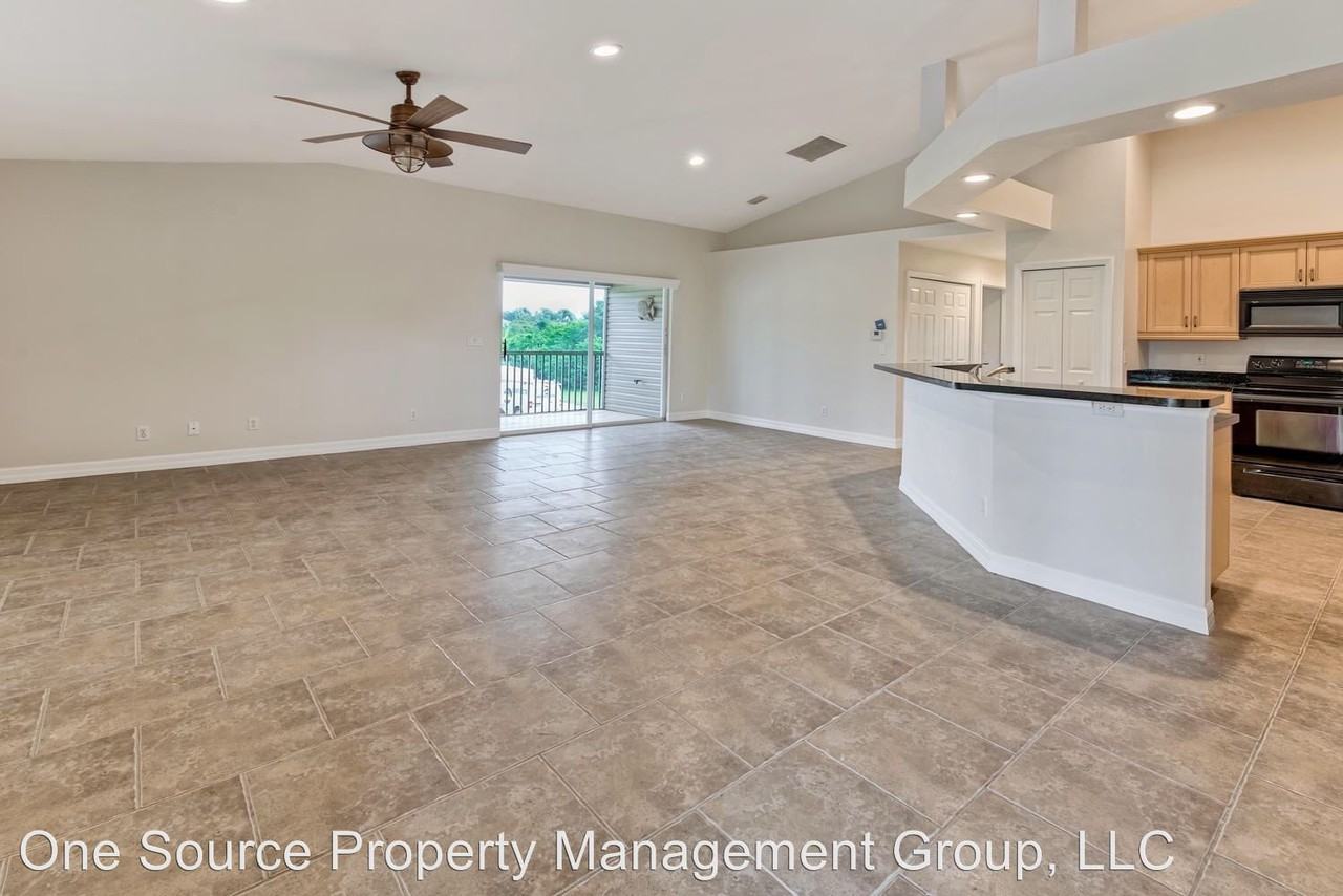 3981 Bennett Ln - Photo 3 of 15