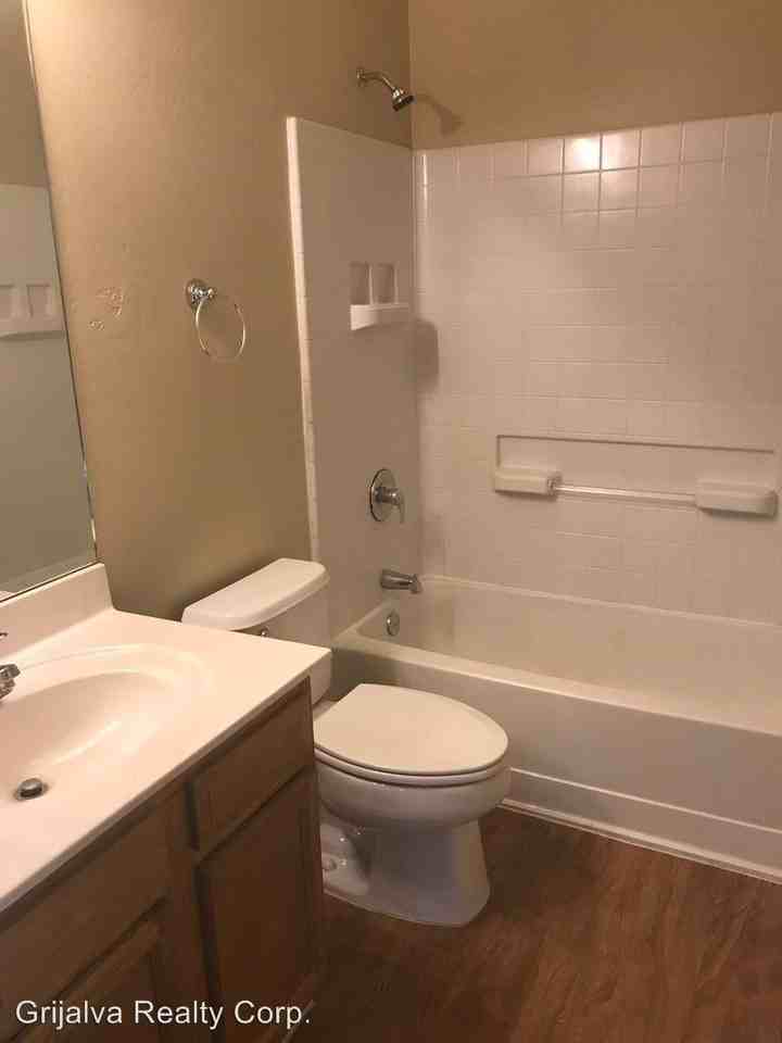 3144 W Alexanderwood Dr - Photo 3 of 20